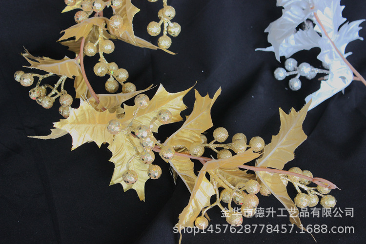 Desheng Factory supplies hotel and shopping mall scene decoration, Christmas hanging ornaments, golden fruit and golden leaf bracelets, and DIY rattan strips pic 7