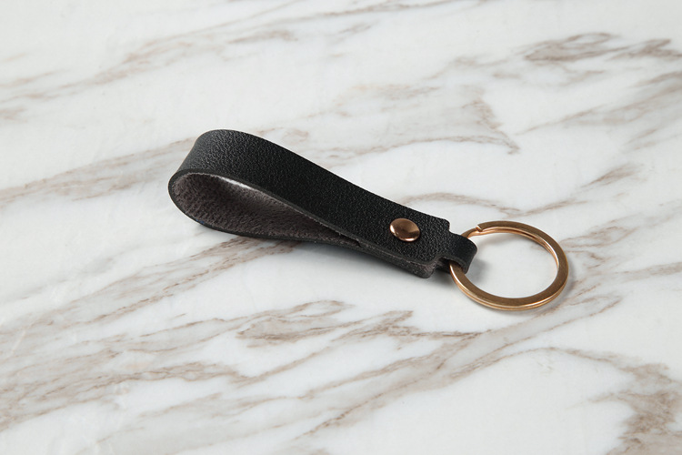 Wholesale of PU keychains, creative key chains, leather keychains, pendants, business gifts, leather car key ropes pic 21