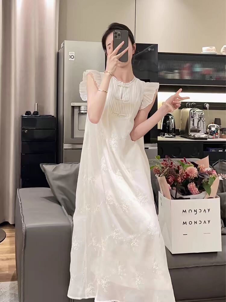 精致设计感新中式重工提花刺绣连衣裙新款温柔风气质小飞袖长裙女详情3