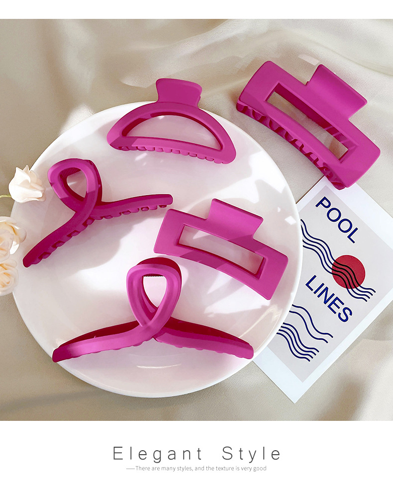 Xia Weiyi accessories Strawberry bear claw clip, Korean version large shark clip, pitaya color back of the head updo, ins hair clip pic 10