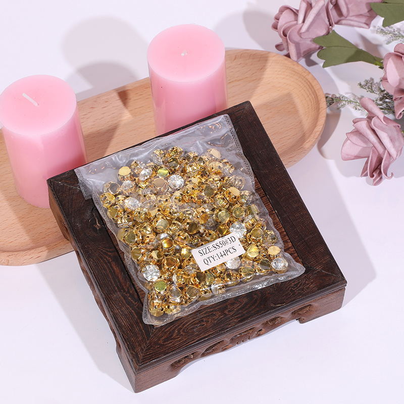 Self-owned brand, brand undetermined, Czech glass oil drip sequin accessories, irregular-shaped single claw hand-sewn golden claw diamond glass jewelry, DIY handcrafted accessories, wholesale in stock pic 9