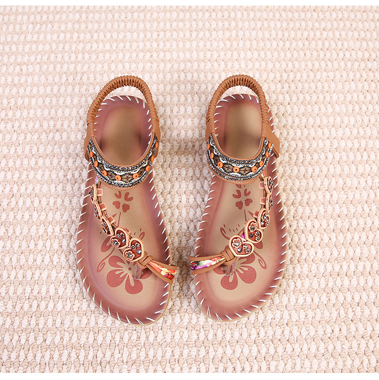 2024跨境凉鞋女夏2024水钻晚风平底圆头夹脚露趾凉鞋女详情38