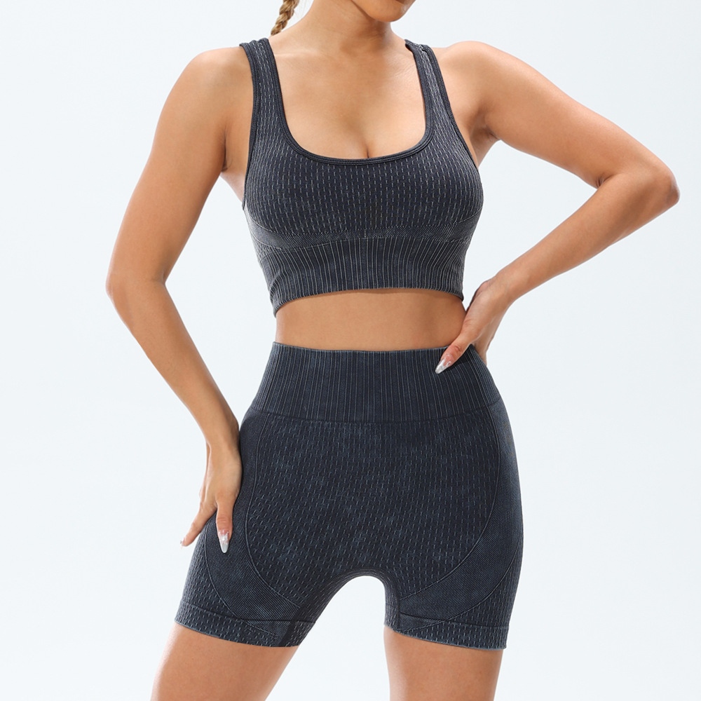 无缝砂洗瑜伽服套装高腰提臀瑜伽裤水洗运动背心紧身三分短裤两件详情2