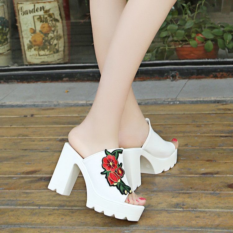 2024夏季新款高跟露趾女拖鞋轻便粗跟鱼嘴外穿女凉拖个性水台女鞋详情6