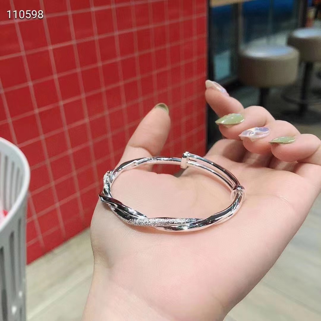 999足银时尚扭麻花推拉手镯女银手链礼物女详情10
