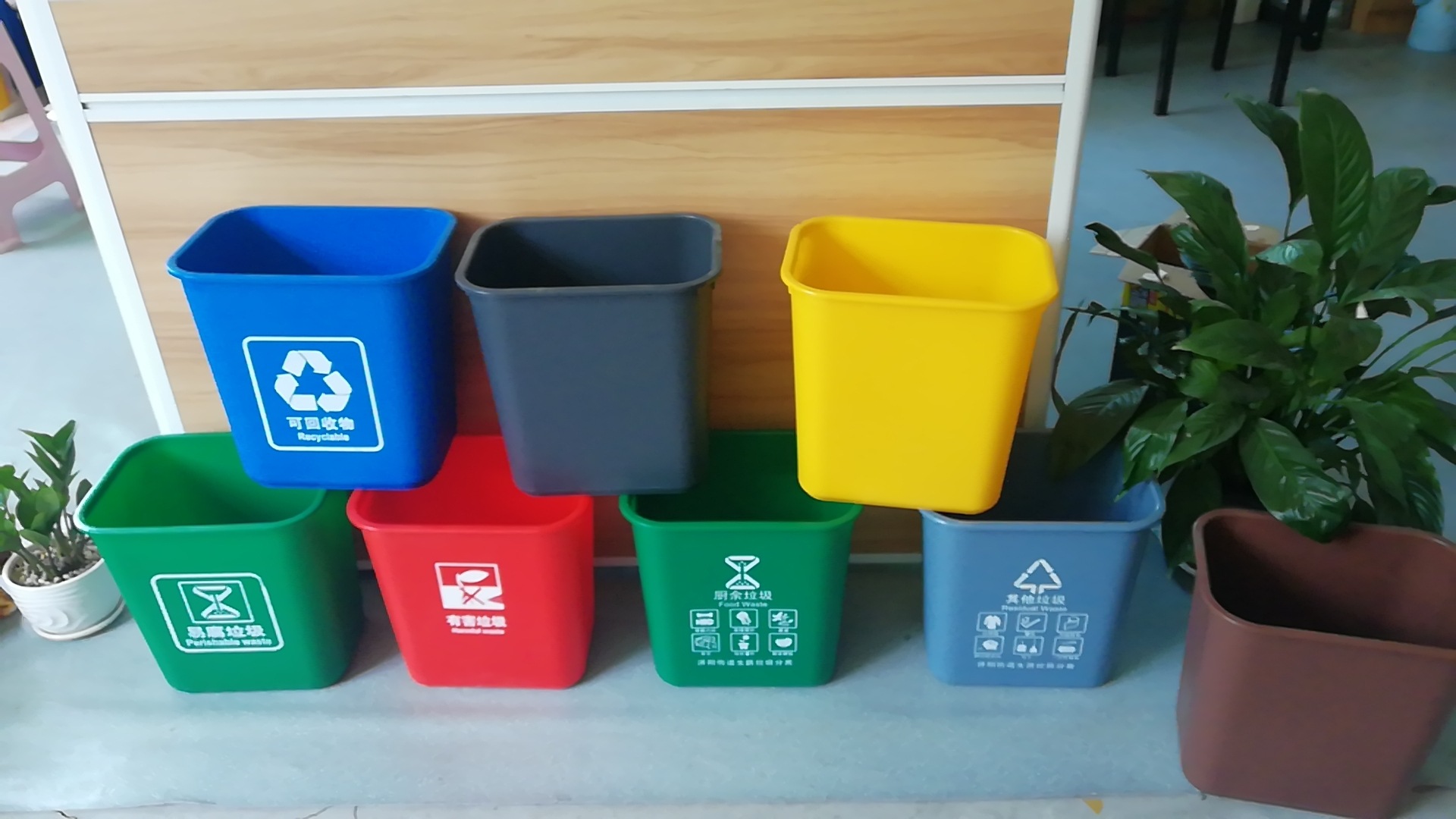 8L small square plastic trash can, 15-liter uncovered trash can for school, hotel, corridor classification, household, indoor and outdoor pic 3