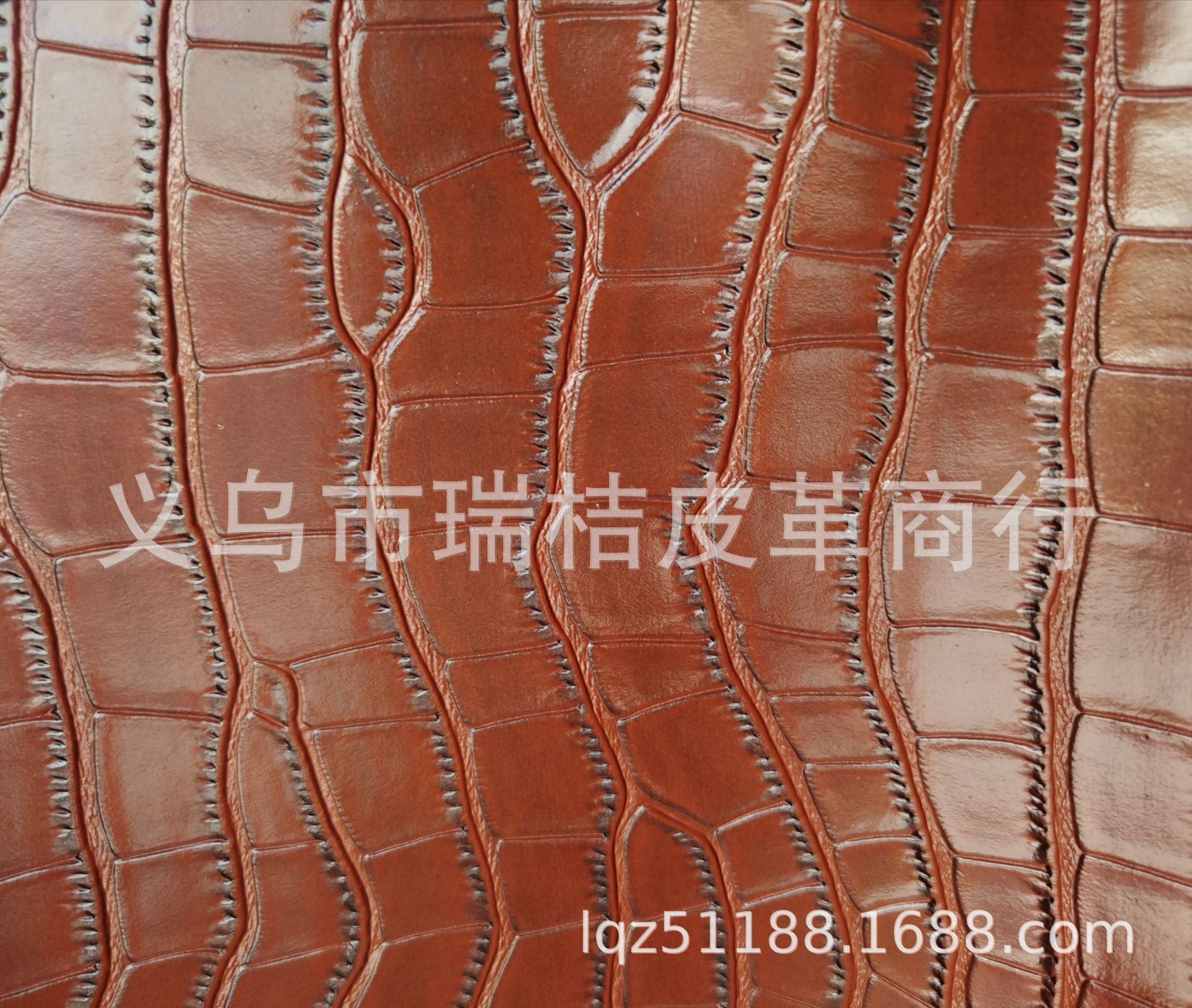 Spray-painted leather crocodile pattern bamboo joint pattern bag leather pic 1