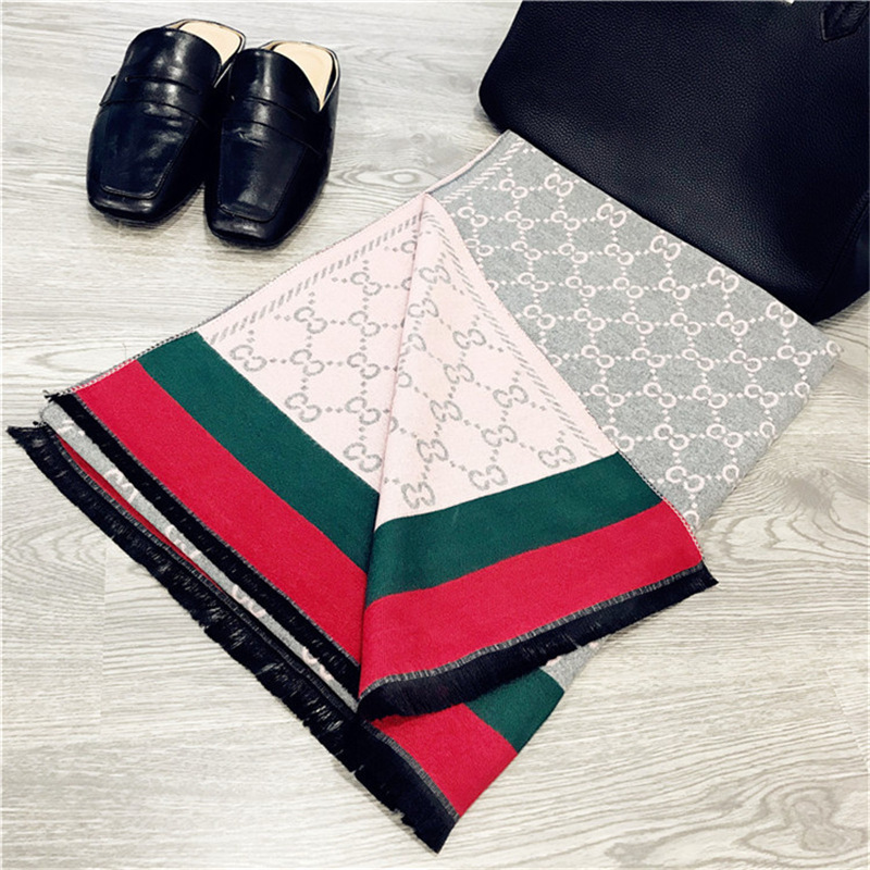 英伦格子围巾女冬季 羊绒混纺字母大披肩 千鸟格流苏潮牌羊绒围巾详情19