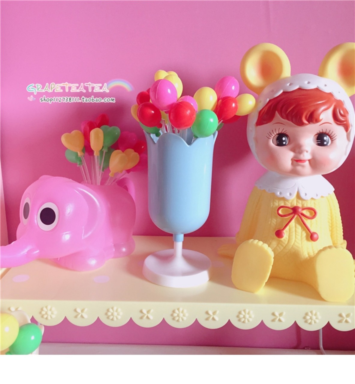 Creative cartoon tulip pen holder, girlish pen holder, makeup brush storage bucket, retro flower decoration, photo prop pic 3