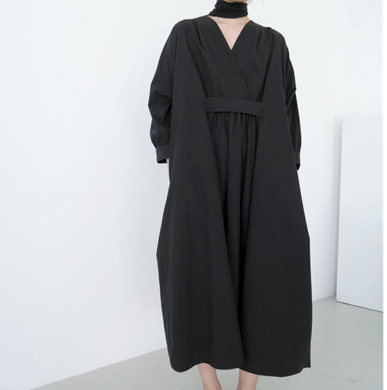 2022年新款日韩款过膝长款时尚套头气质学院风森女系V领打底裙女详情2