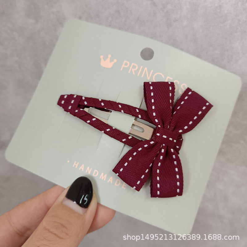 Korean-style simple, sweet and elegant adult girl with a purple-red bow on the side, BB clip, side bangs clip and broken hair clip pic 5