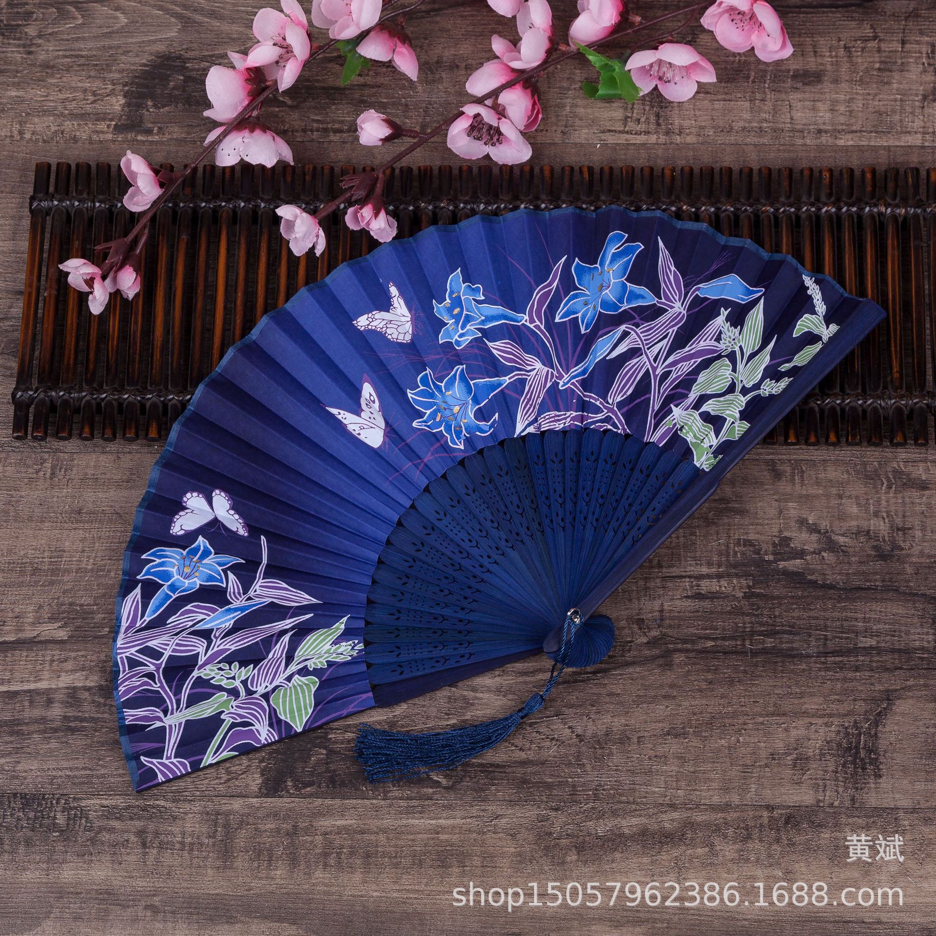 扇子折扇中国风舞蹈扇女夏季折叠扇古装日式小复古布古典古风折扇详情22