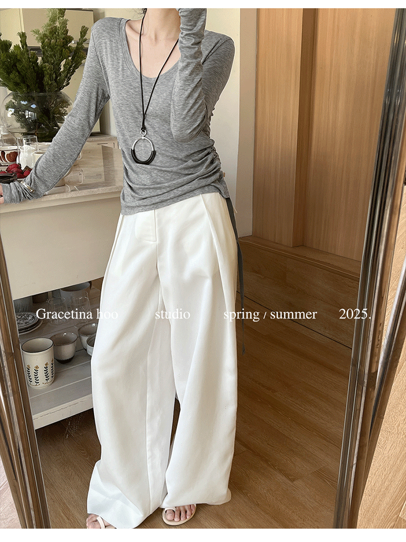 Early spring new collection of 2025, a simple and laid-back two-wear T-shirt with a basic U-neck and a large ribbon for women pic 9