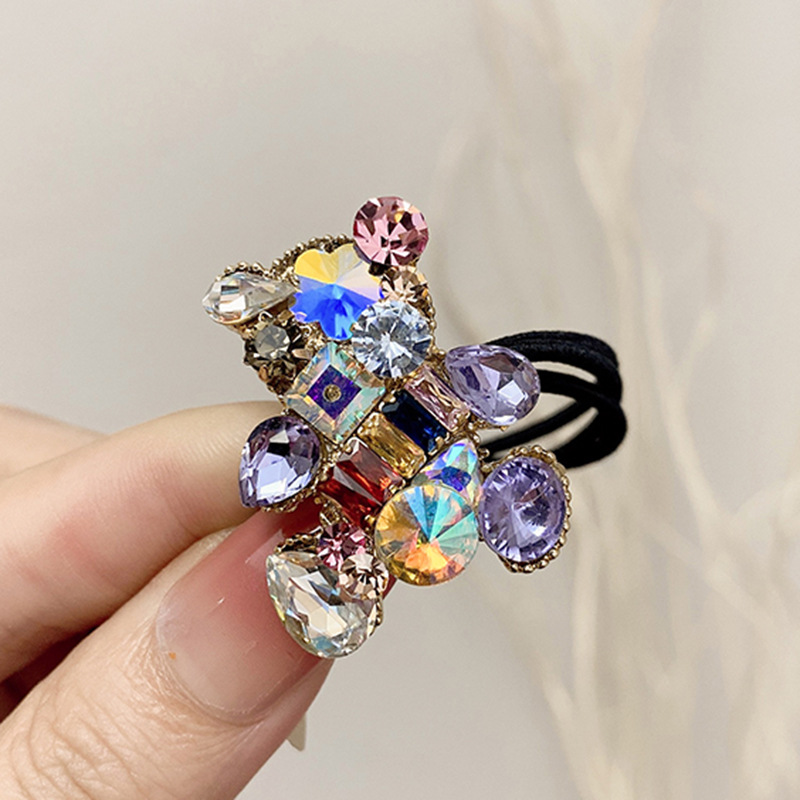 新款小众设计字母中号南瓜抓夹女三角形简约质感鲨鱼夹盘发发抓发详情4