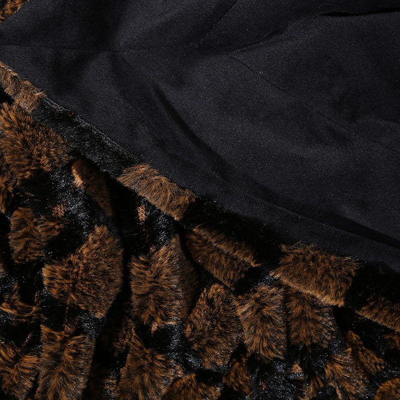 Self-developed Dongxinda winter thickened imitation rabbit fur carpet for home bed warmth, foldable lazy sofa blanket, living room home carpet pic 5