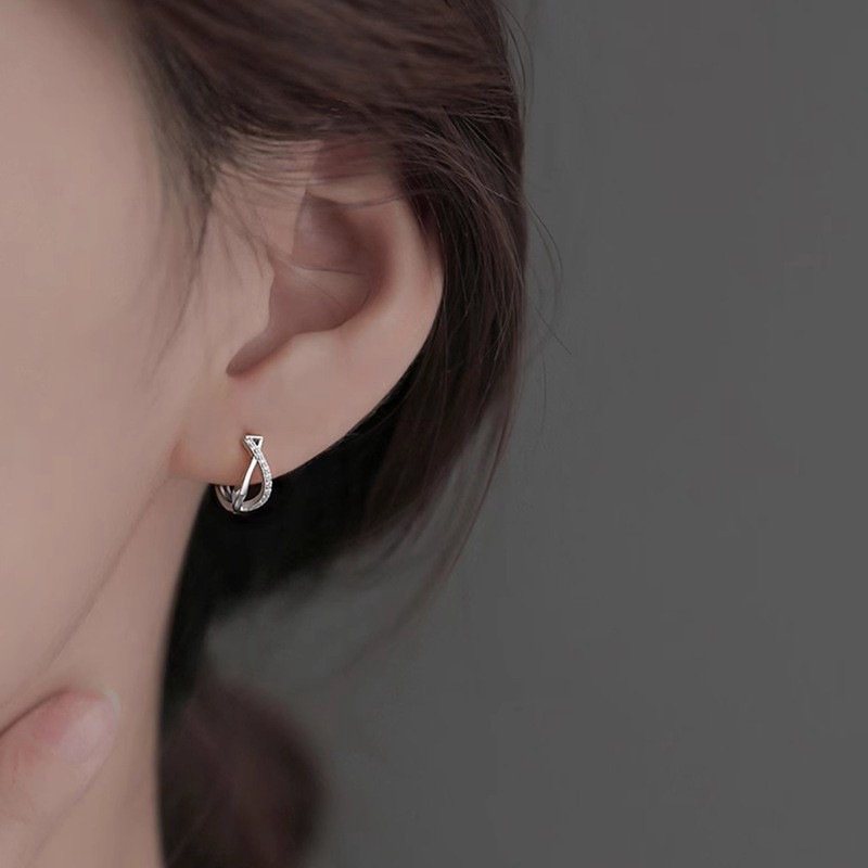 925纯银针耳钉女2023新款小众个性百搭高级感耳环简约养耳洞耳饰详情8