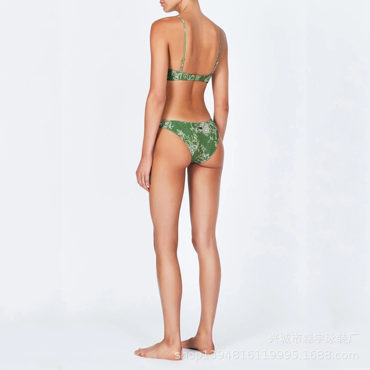 The 11-color INS triangular double-sided swimsuit with strapless and pleated designs from Europe and America has swept the new bikini style pic 20