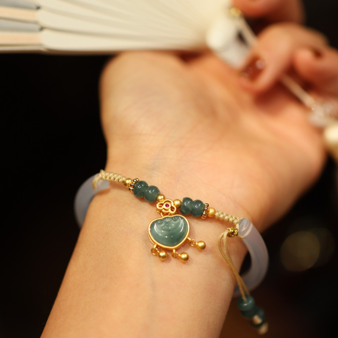 Natural agate and chalcedony Jingle bracelet for women, blue water Ruyi lock, high-end ancient-style bracelet, half bracelet design pic 14