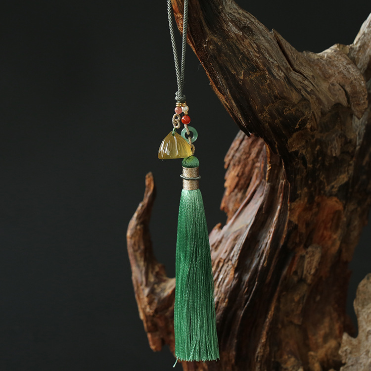 Natural crystal tassels, car hangers, bag hangers, key hangers, yellow crystal lotus pod waist accessories, Hanfu, walking prohibition, cheongsam, lapel pic 8