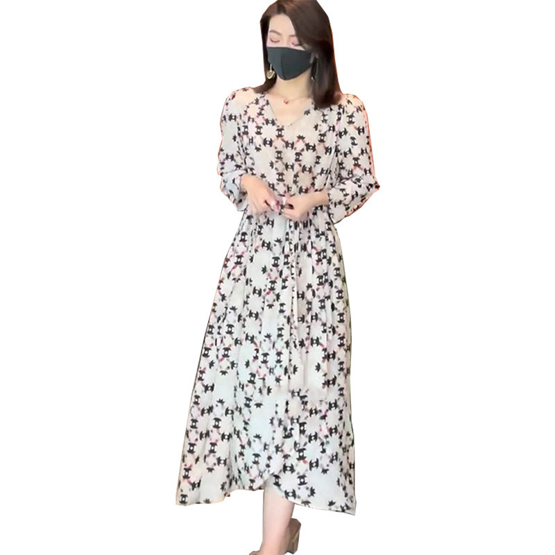 中长款轻熟风减龄V领a字长裙子女御姐风小众设计感减龄轻奢连衣裙详情5