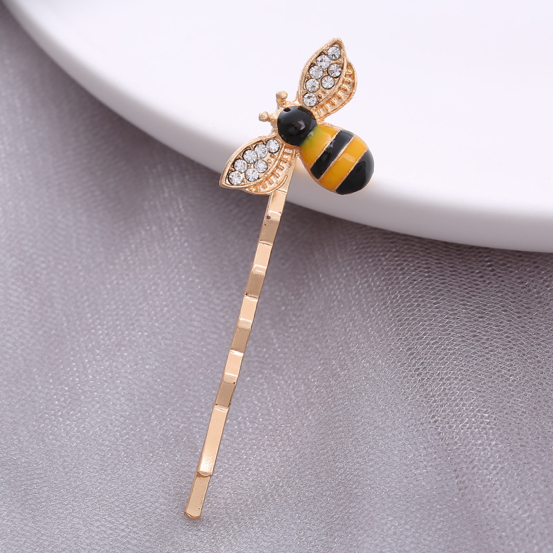 Wholesale of Korean-style hair accessories: Cute little bee hair clips, straight clips, alloy diamond-encrusted bangs clips, colorful edge clips for women pic 4