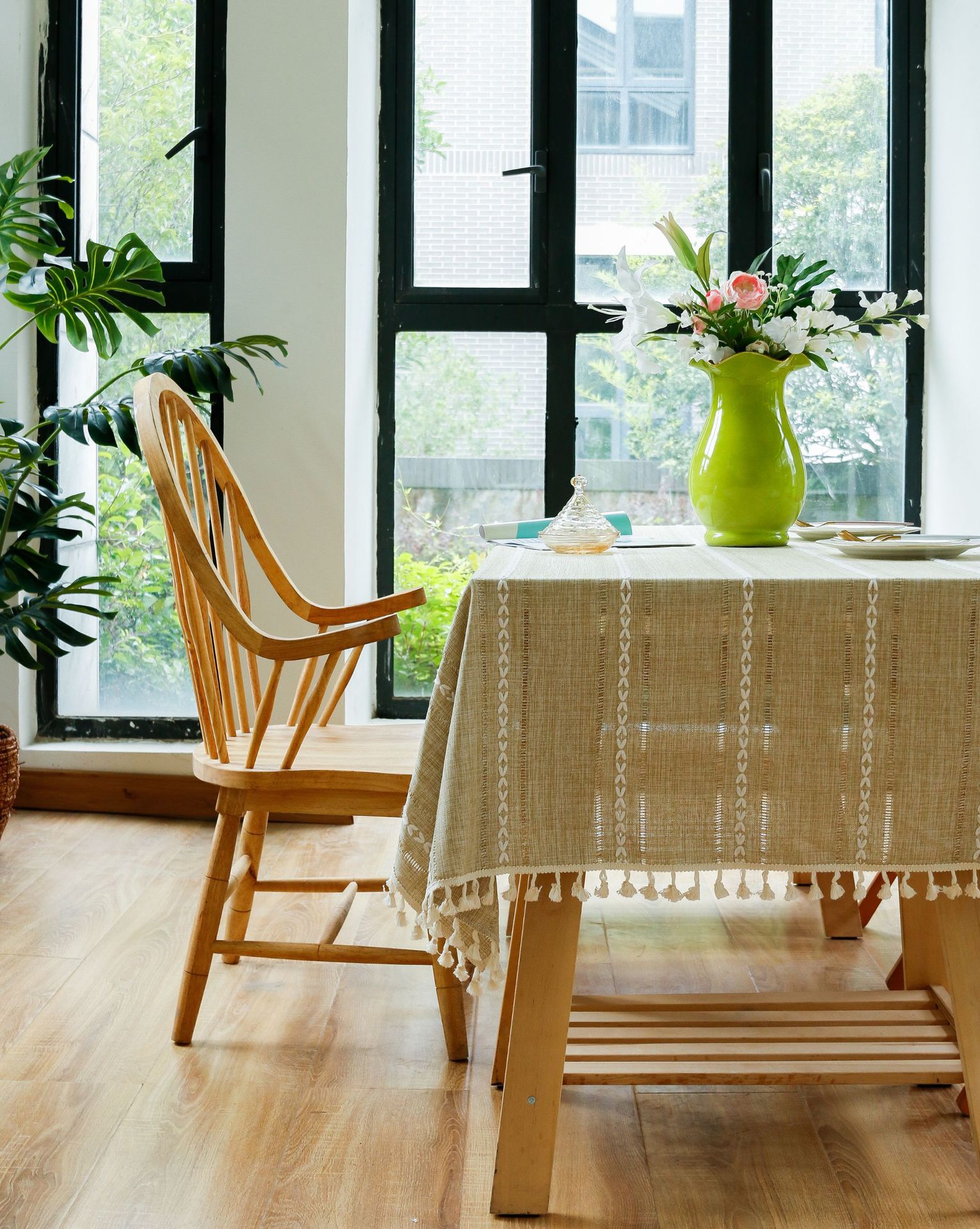 Cross-border retro country tablecloth, green hollowed-out decoration, cotton and linen tablecloth, embroidered decoration, party restaurant picnic mat pic 17