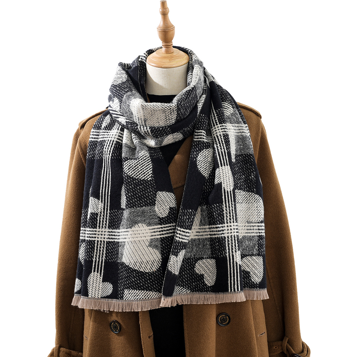 跨境冬季韩版爱心格子女围巾高级感高品质仿羊绒双面围脖加厚保暖详情7
