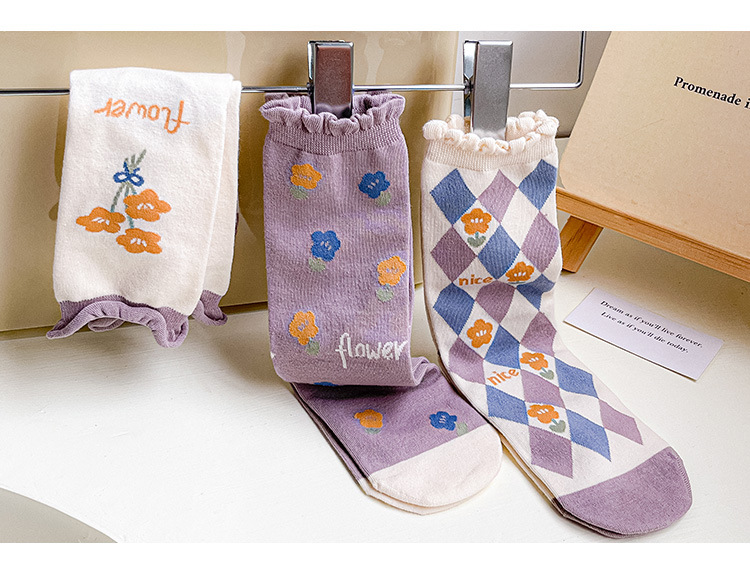 New autumn and winter style taro color straight plate rolled diamond-shaped small flower mid-calf socks for women, fresh cotton socks for women, one-piece consignment pic 9