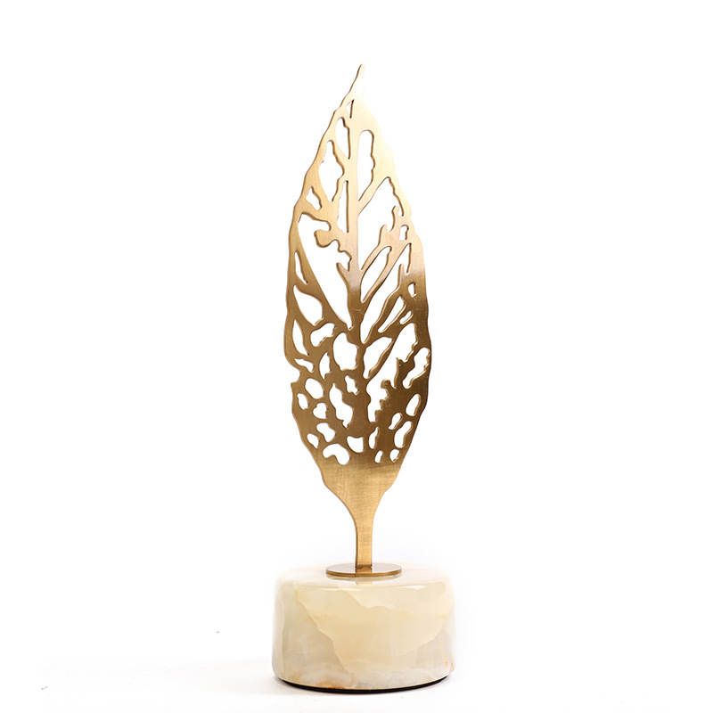 Modern, simple and creative metal craft display model room, living room, entrance hall, light luxury decoration, golden leaf display pic 7
