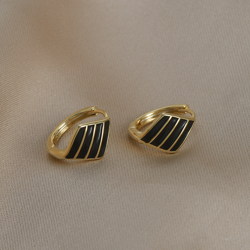 夏季新款复古法式气质耳环女小众设计感几何滴油扇形耳饰百搭耳扣详情8