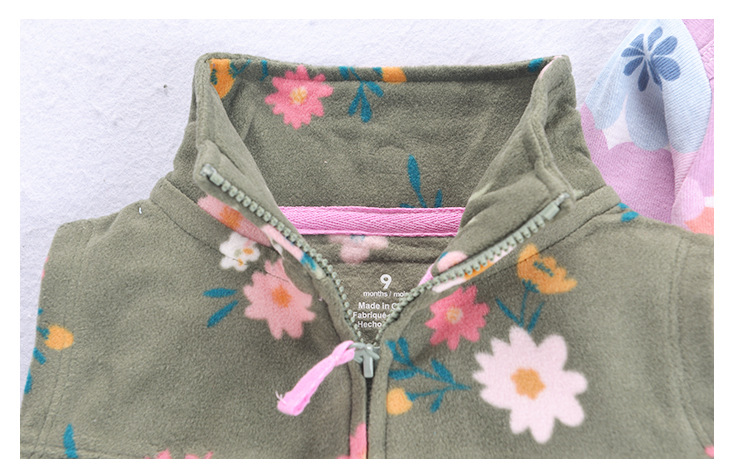 A three-piece set of baby, spring, autumn and winter vests, hooded outerwear, and baby fleece backpack clothing pic 16