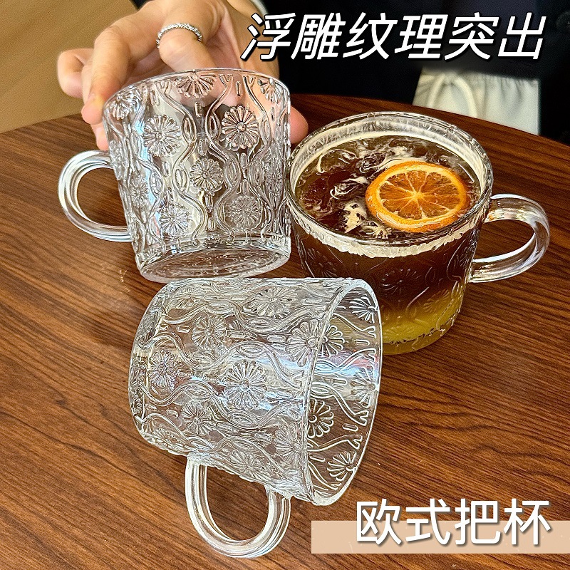 ins玻璃杯带把手家用早餐杯网红浮雕水杯高颜值咖啡杯伴手礼杯子详情11