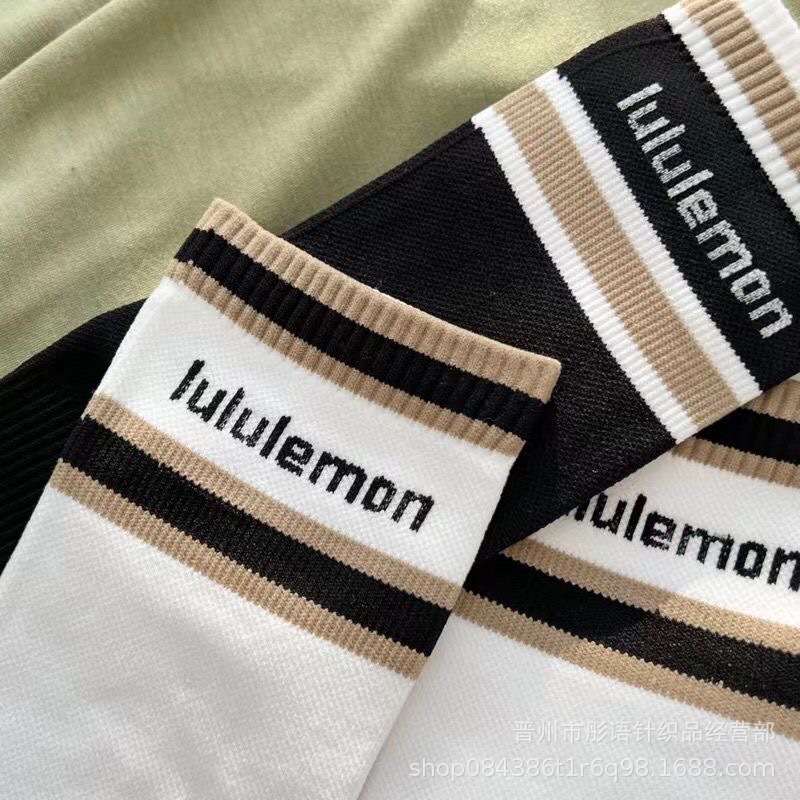 2双装lululemon露露瑜伽袜透气健身运动袜中筒速干彩虹拼色袜子详情2