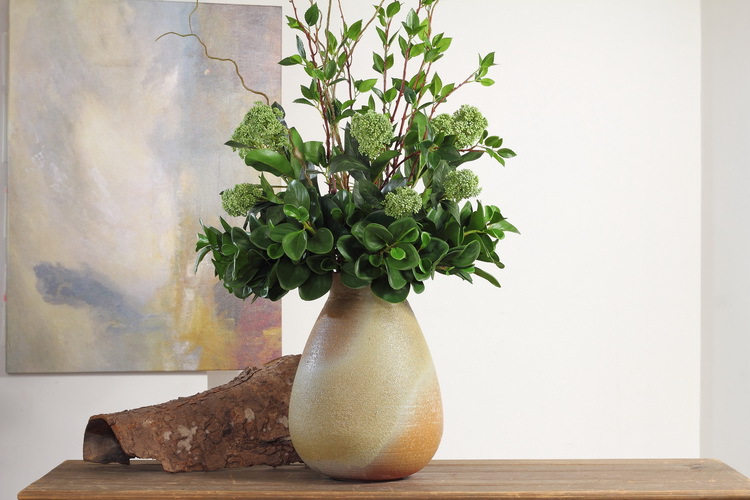 Dongli Flower Industry Factory offers wholesale of high-end artificial green plants with a touch, including green leaf jade and peperomia, as well as bouquets, desktop potted plants, and decorative flower arrangements pic 5