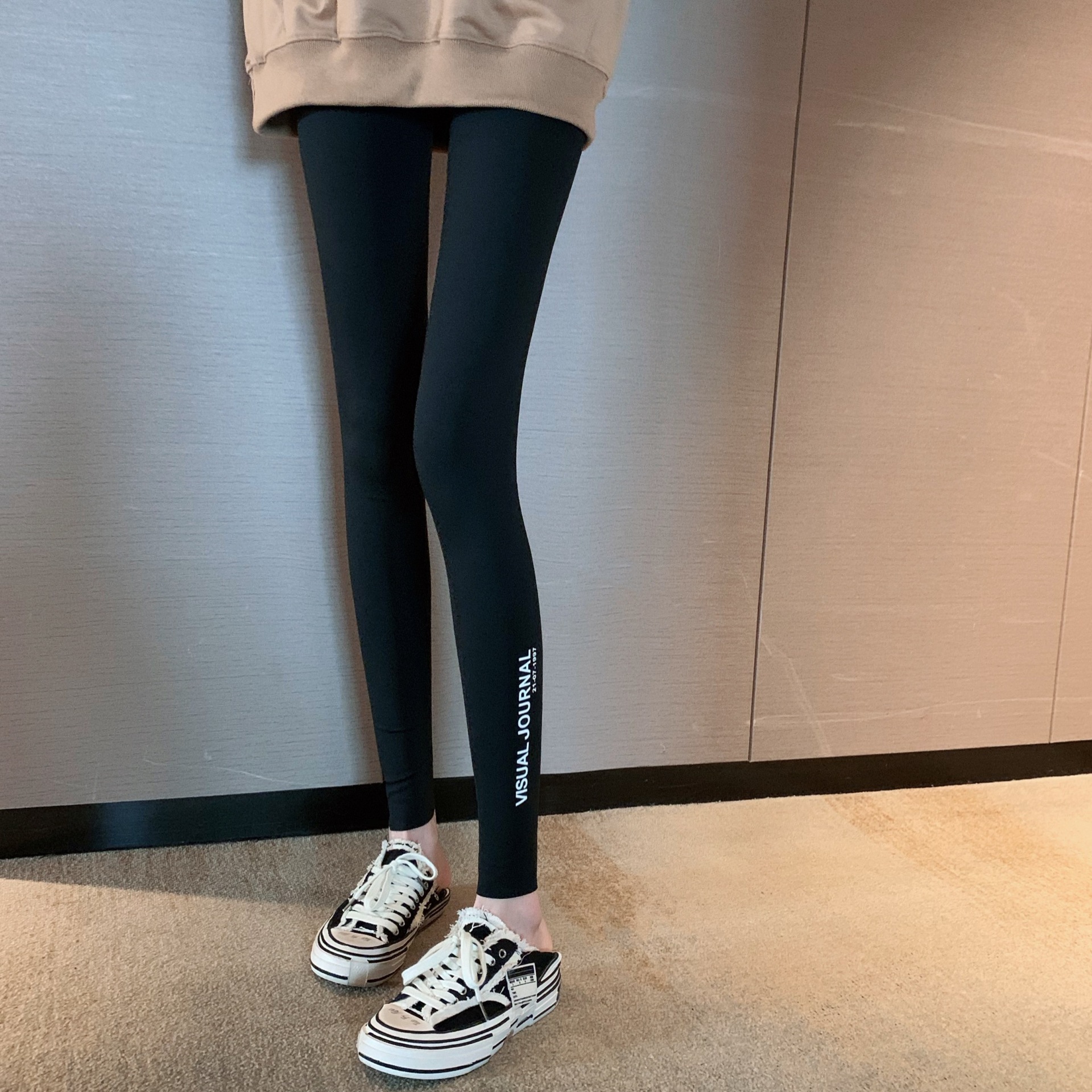 Three-point shark pants leggings for women, five-point summer thin tight-fitting outerwear, and nine-point letter-shaped belt-cinching and hip-lifting Barbie pants pic 78