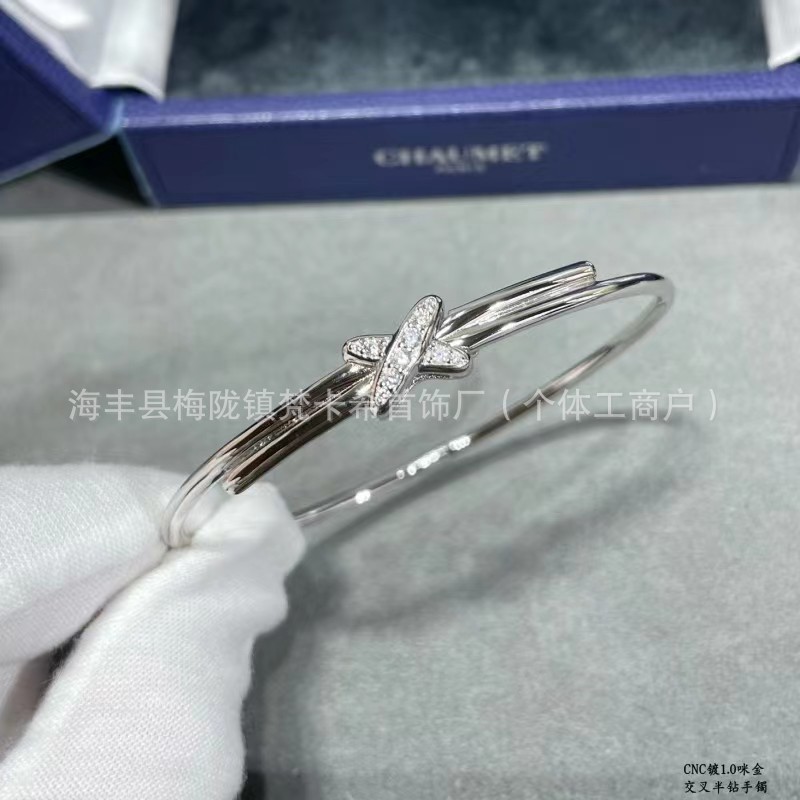 V金交叉手镯镀18K金玫瑰金X镶钻缘结开口手环精工高版厂家批发详情6