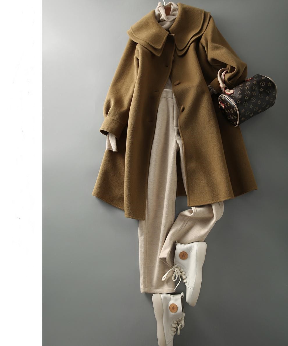 A new Korean-style woolen coat with a doll collar for women in autumn and winter, which is slimming, concealing and making one look younger pic 8