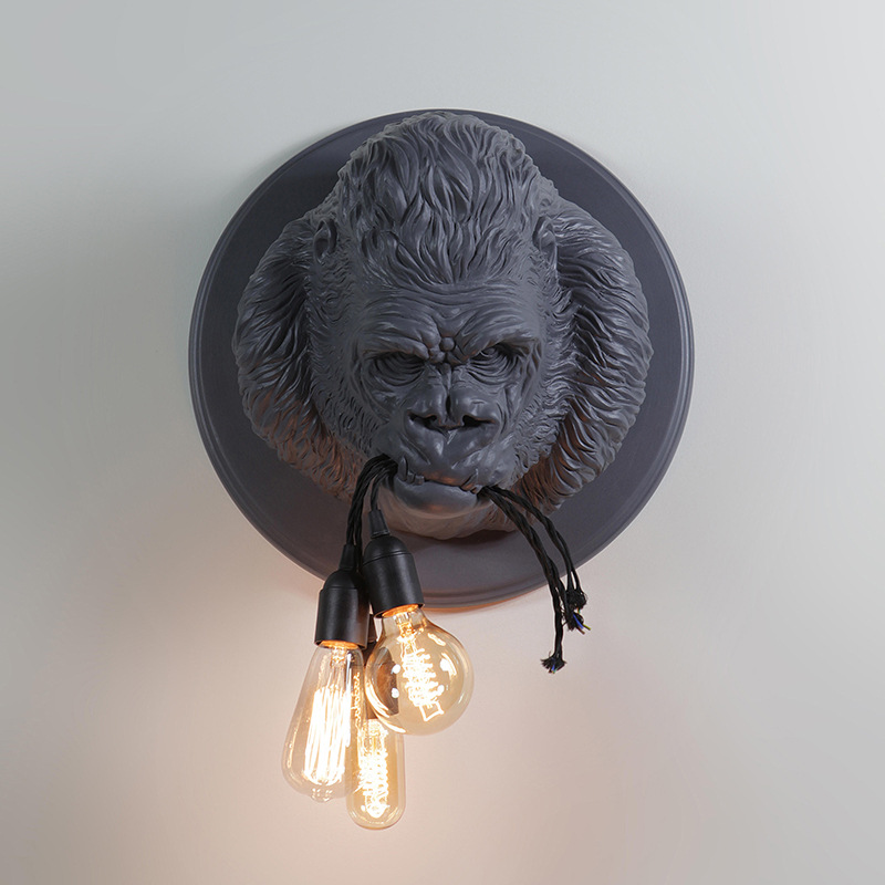 Industrial-style retro Nordic style artistic and creative living room corridor, powerful resin gorilla wall lamp pic 4