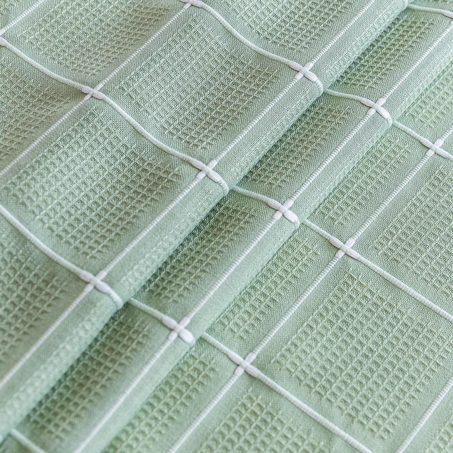 Cross-border new embroidered checkered decorative items, home tablecloths, Japanese solid color, American thickened table cushions pic 9