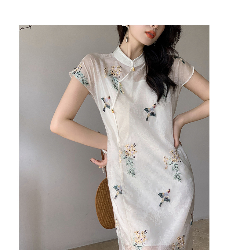 New Chinese-style summer white dress for women, long dress with texture, improved traditional Chinese style, cheongsam, lace and three-dimensional embroidery pic 26