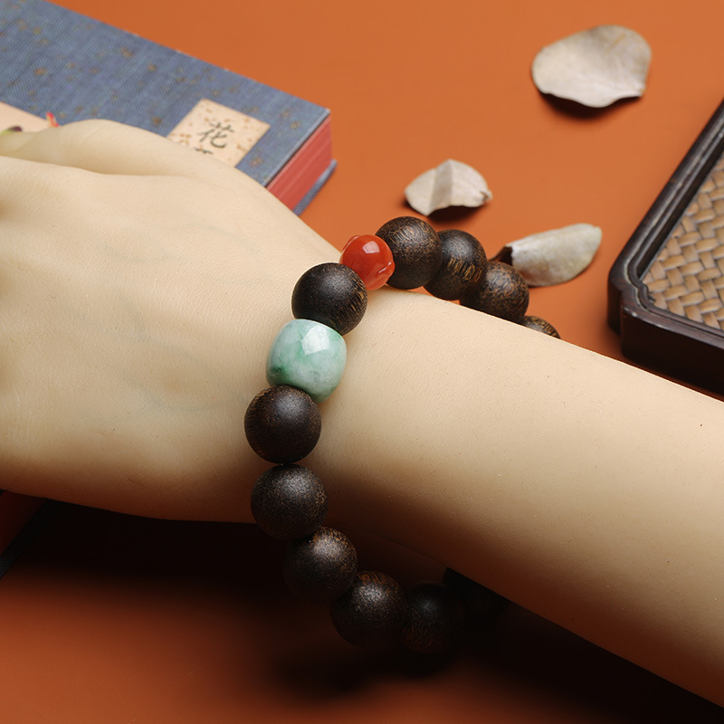 天然文莱沉香手串单圈搭辣绿翡翠路路通南红玛瑙佛头男士霸气手链详情12