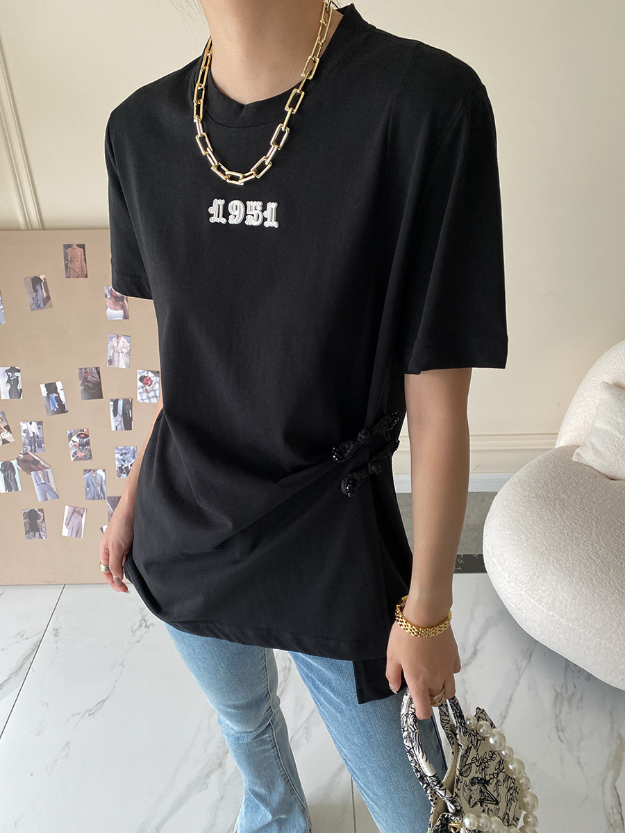 Sinan guoji plato hebilla bifón caída hombro manga camiseta mujer moda cool sentido de diseño verano 2022 nuevo SN1425 pic 34