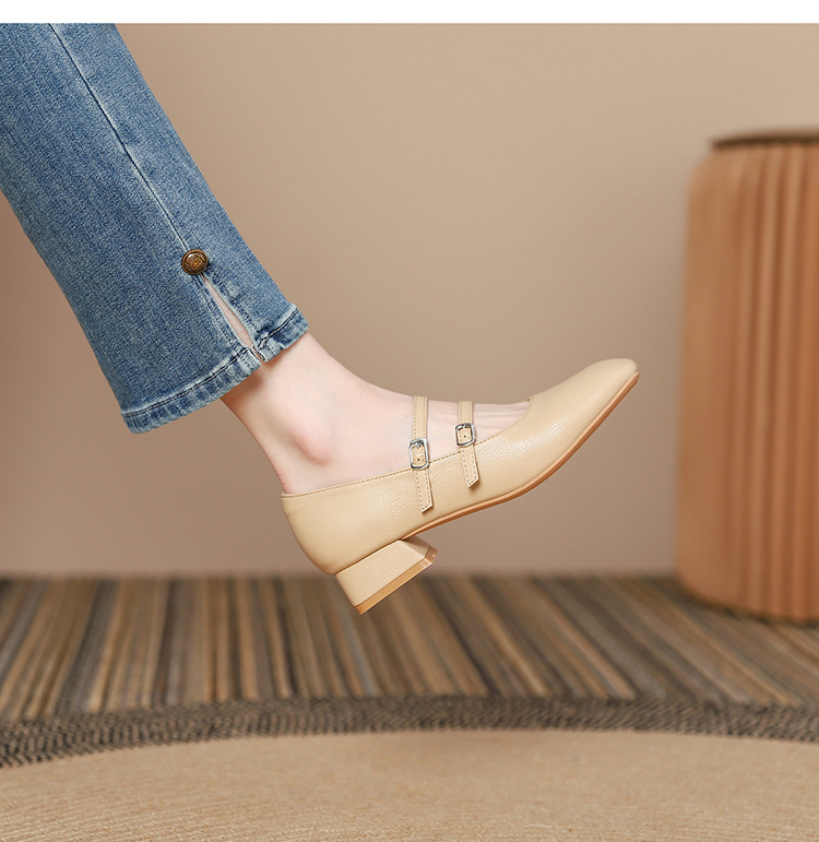 The new 2024 Spring/autumn collection of Mary Jane shoes, featuring a stylish square-toed one-shoulder style, is made of genuine leather with a shallow opening, thick mid-heel, and is a wedding shoe pic 38