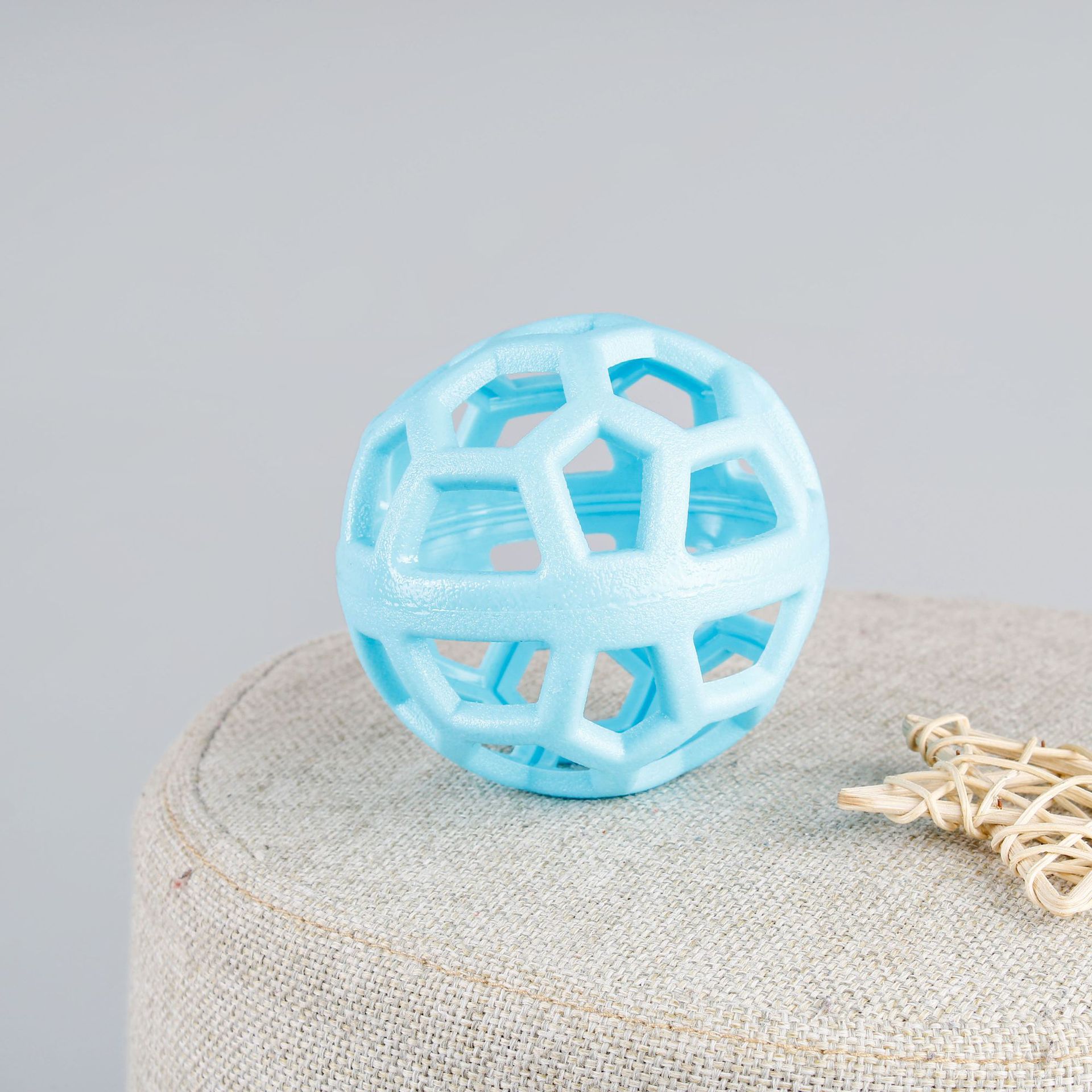 Hot-selling pet toy balls, durable dog toys, TPR geometric hollowed-out balls, teething pet cat and dog supplies wholesale pic 7