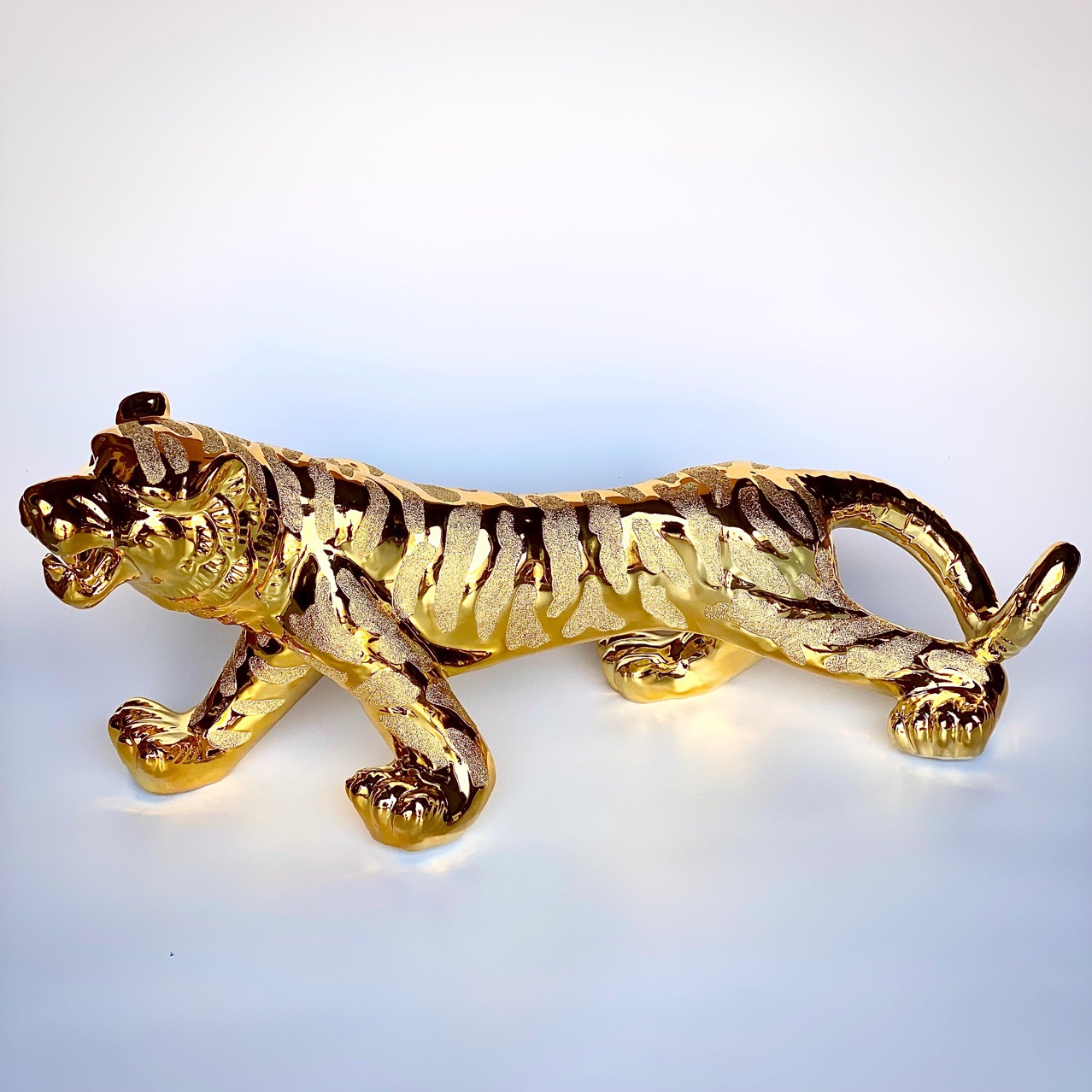 Tiger Ceramic handicrafts, golden electric tiger, tiger handicrafts and ornaments pic 1