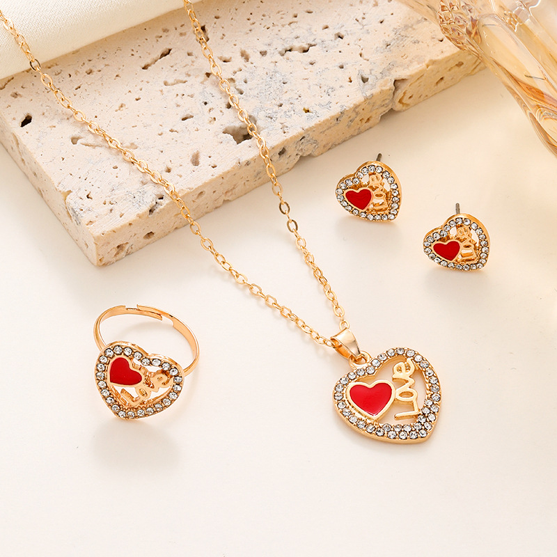 欧美ins爱心首饰套装跨境时尚镶钻LOVE字母桃心项链耳环戒指3件套详情9