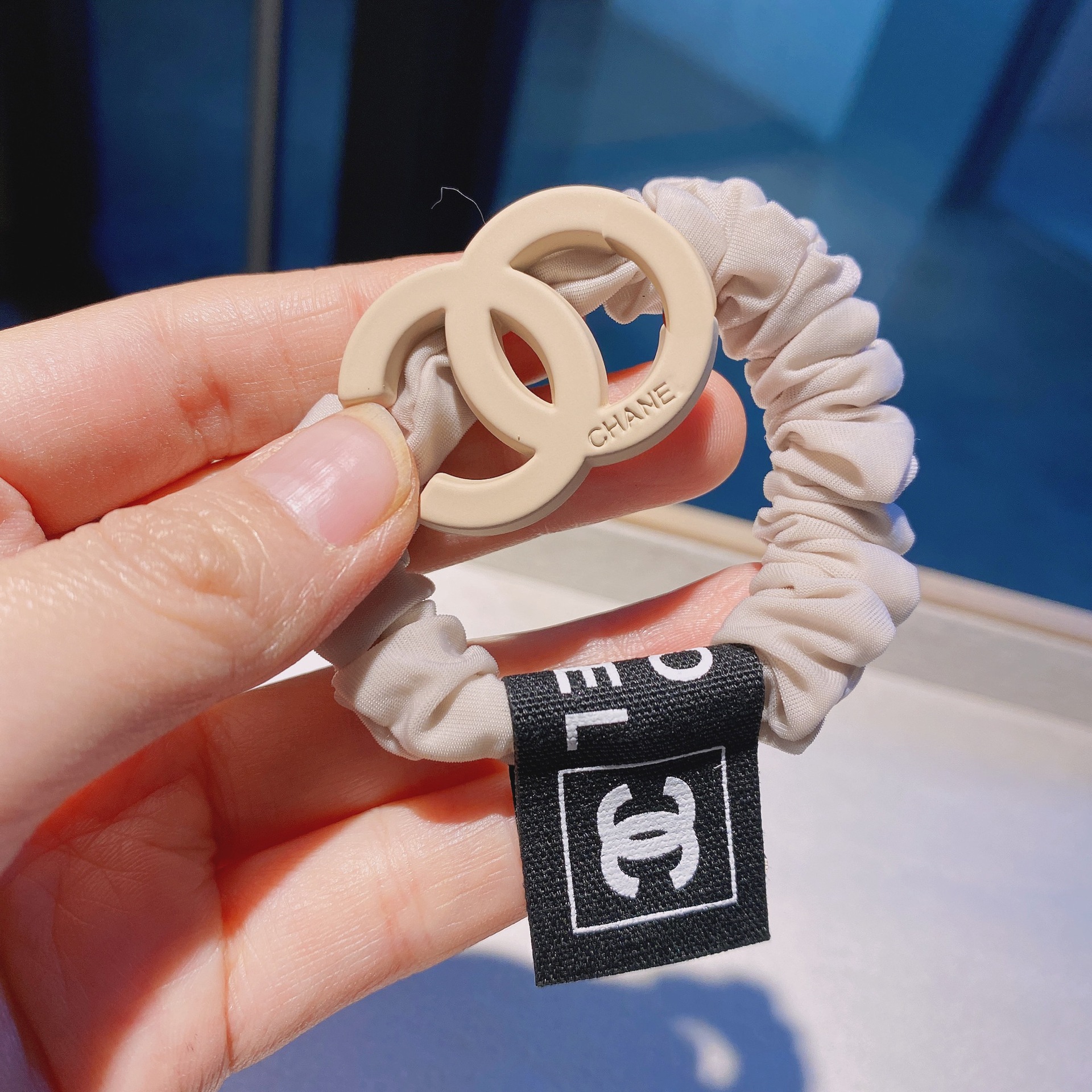 New Korean version of hair accessories, small chanel-style hair tie, fabric large intestine circle, hair band, alloy double c hair tie, hair tie, rubber band pic 3