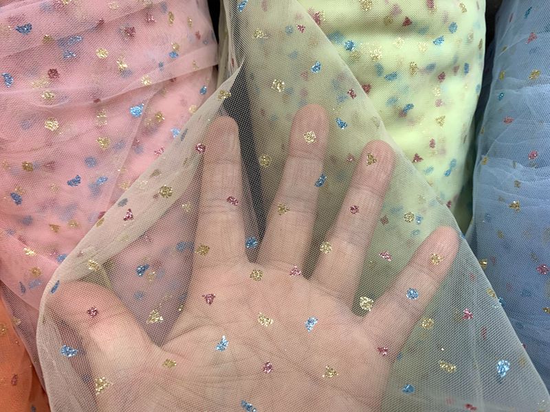 Wholesale of knitted mesh fabric for clothing, toys, puffy skirts, headwear, hair accessories, butterfly knot mesh fabric, and three-color mesh gauze pic 2
