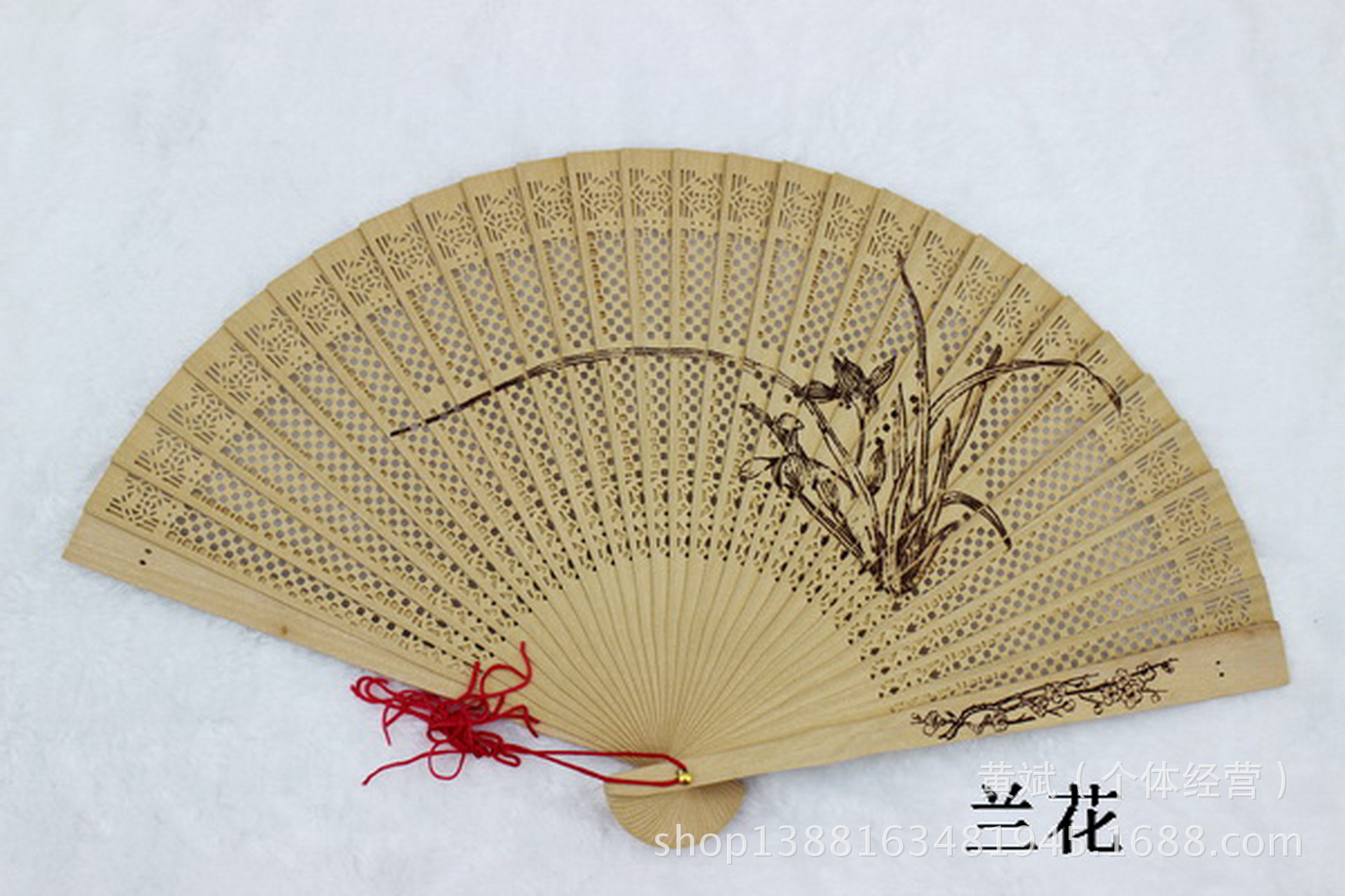 11只彩鹤扇子批发礼品扇禾木扇仿檀香扇带香镂空印花带扇盒详情31
