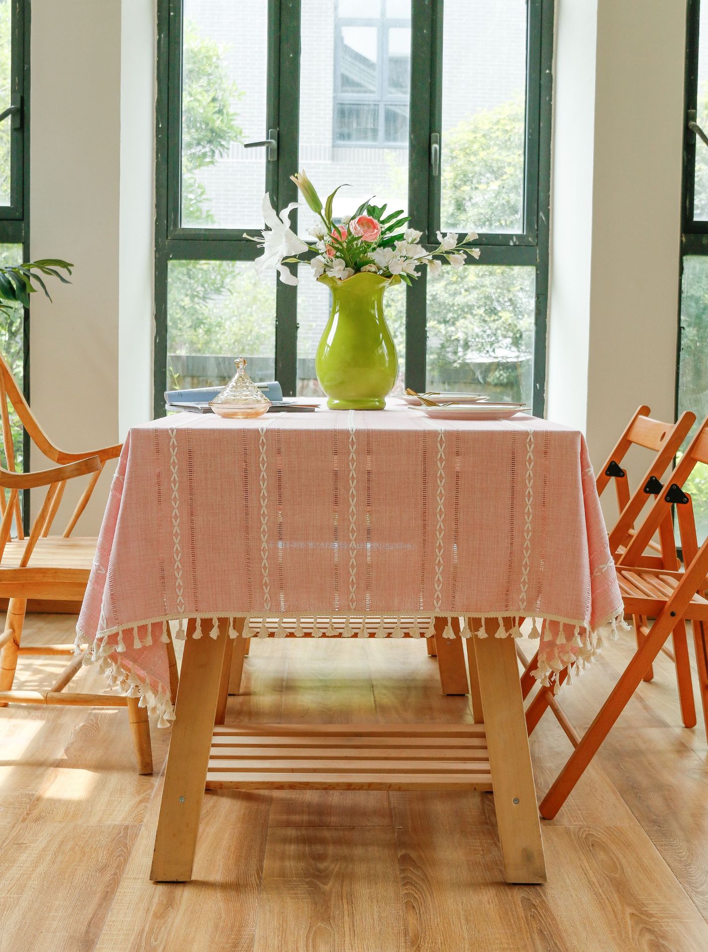 Cross-border retro country tablecloth, green hollowed-out decoration, cotton and linen tablecloth, embroidered decoration, party restaurant picnic mat pic 6